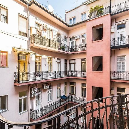 The Grey - Studio Apartment With Sleeping Loft In The Center Of Budapeşte Dış mekan fotoğraf