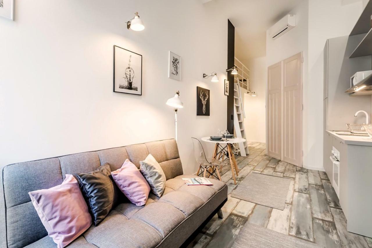 The Grey - Studio Apartment With Sleeping Loft In The Center Of Budapeşte Dış mekan fotoğraf